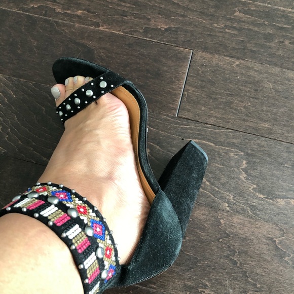 Schutz - Beaded & Studded Block Heel Sandals – Black Suede Open Toe - Size 8 - Picture 5 of 6